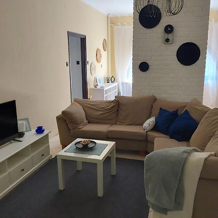 Tuerkiz Apartman - 5 Szobas 13 Fos Apartmanhaz 4Km A Balaton- Balatonszabadi Fürdőtelep Dış mekan fotoğraf