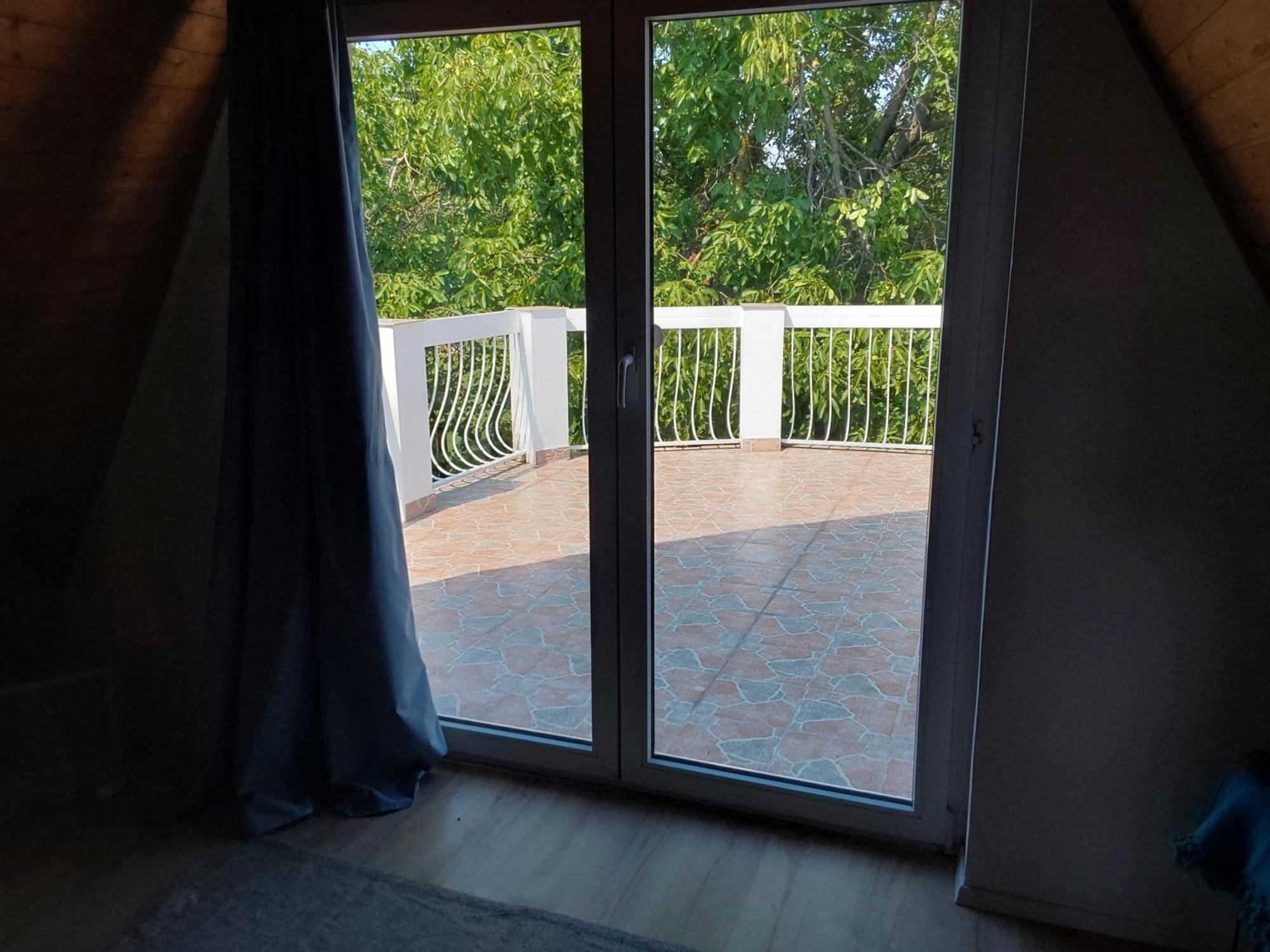 Tuerkiz Apartman - 5 Szobas 13 Fos Apartmanhaz 4Km A Balaton- Balatonszabadi Fürdőtelep Dış mekan fotoğraf